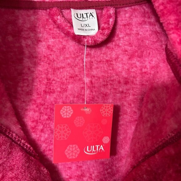 NWT Ulta Beauty Hot Pink Hooded Plush Bathrobe with belt - Size L / XL - Picture 3 of 3